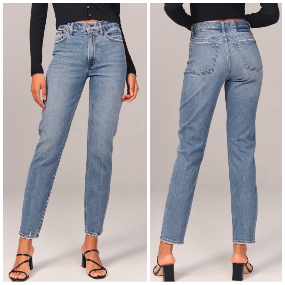 •ABERCROMBIE & FITCH• High Rise Mom Jean in Medium Wash Size 26/2